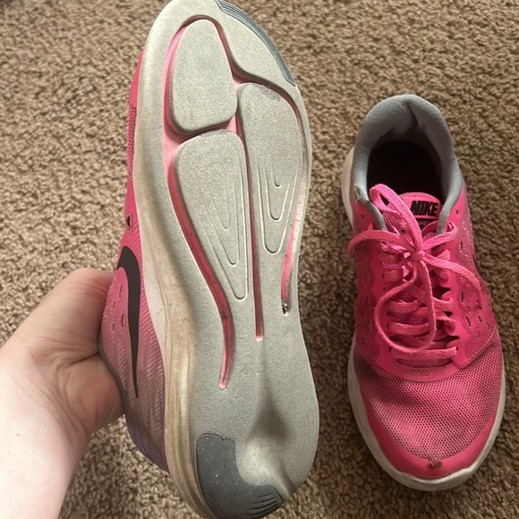 Nike sneakers - Picture 3 of 3